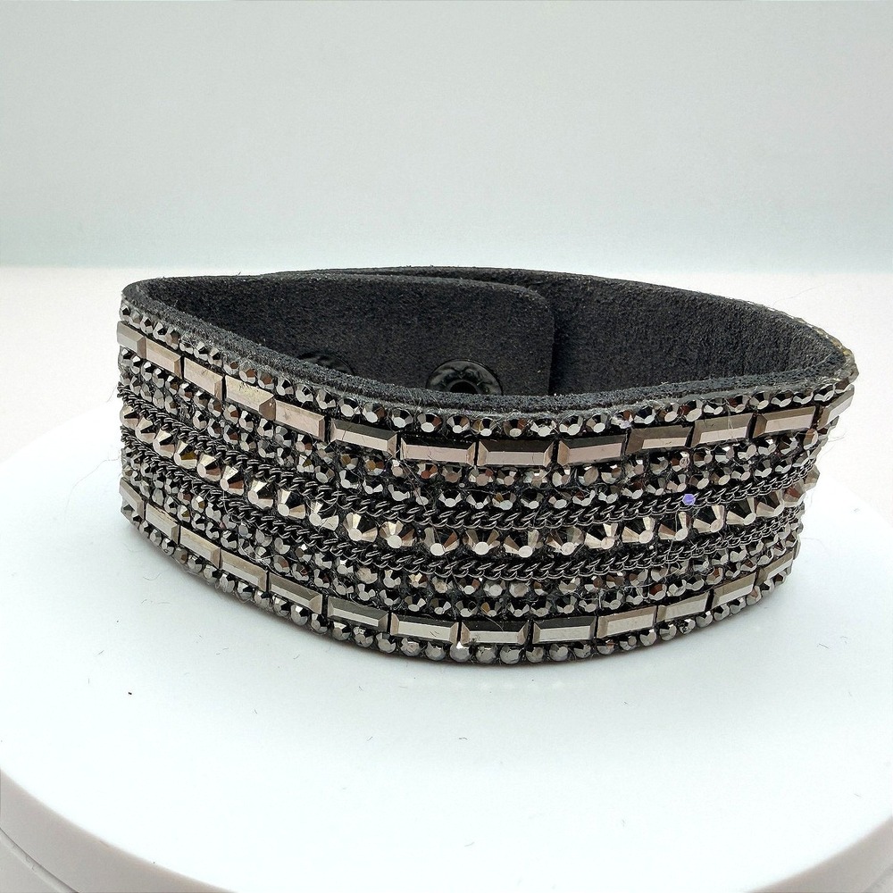 Vintage 90s Gray Suede Cuff Bracelet Hematite Tone Glass‎ Glam Punk Jewelry